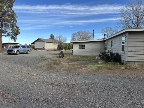 21430 Highway 20, Bend, OR 97701 photo 12