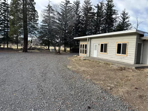 21430 Highway 20, Bend, OR 97701 photo 3