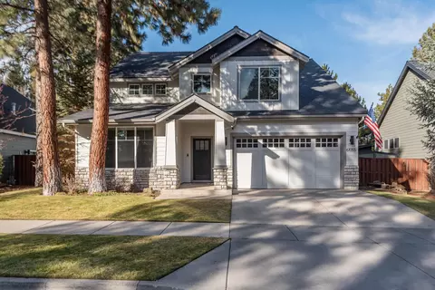 61055 Snowberry Pl, Bend, OR 97702