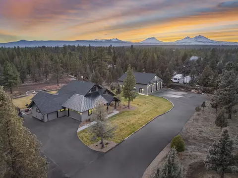 67554 Trout Ln, Bend, OR 97703