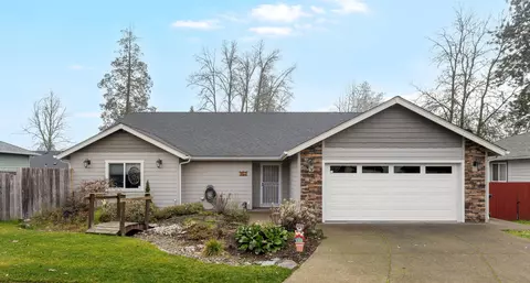 953 Providence Way, Grants Pass, OR 97526