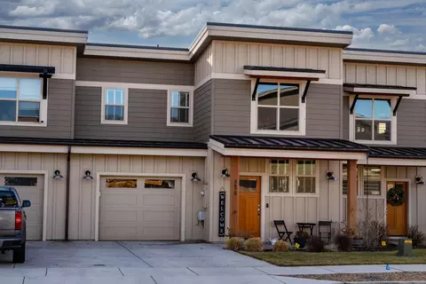 3670 SW Badger Ave, Redmond, OR 97756