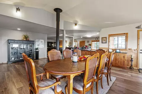 Dining - 32486 Modoc Point Rd, Chiloquin, OR 97624 photo 4 of 5