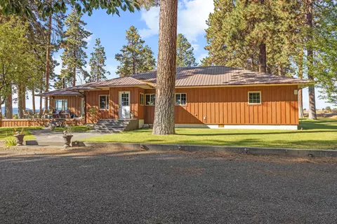Exterior - 32486 Modoc Point Rd, Chiloquin, OR 97624 photo 15 of 45