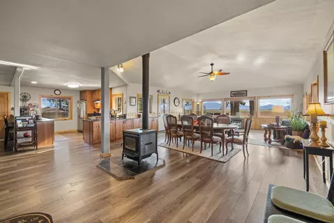 Dining - 32486 Modoc Point Rd, Chiloquin, OR 97624 photo 3 of 5
