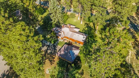 View/Area - 32486 Modoc Point Rd, Chiloquin, OR 97624 photo 1 of 11