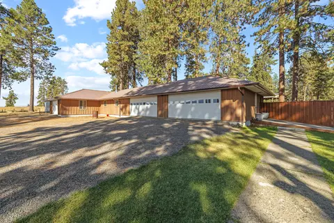 Exterior - 32486 Modoc Point Rd, Chiloquin, OR 97624 photo 37 of 45