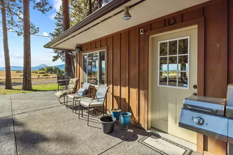 Exterior - 32486 Modoc Point Rd, Chiloquin, OR 97624 photo 8 of 45