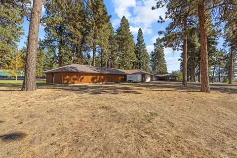 Exterior - 32486 Modoc Point Rd, Chiloquin, OR 97624 photo 38 of 45