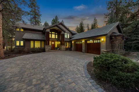61469 Tam Mcarthur Loop, Bend, OR 97702