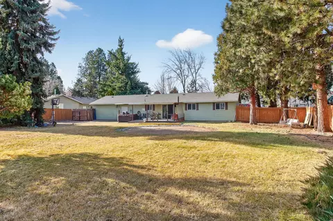 Exterior - 62946 Florence Dr, Bend, OR 97701 photo 2 of 5