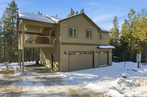 140720 Crescent Moon Dr, Crescent Lake, OR 97733