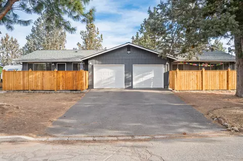 546 SE Centennial St, Bend, OR 97702