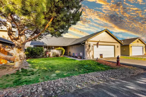532 SE Ponderosa Dr, Madras, OR 97741