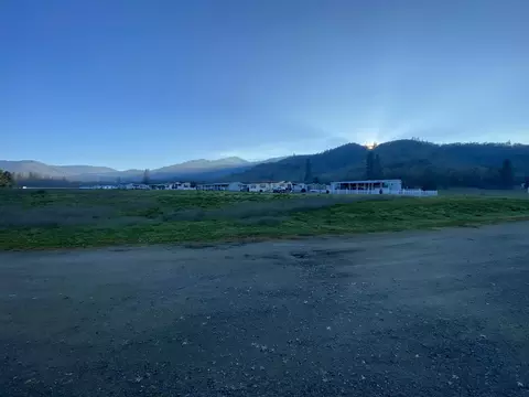 8401 Old Stage Rd UNIT 26, Central Point, OR 97502 photo 33