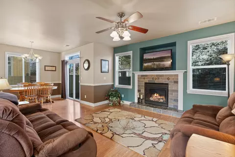 Living - 19556 Sager Loop, Bend, OR 97702 photo 1 of 2