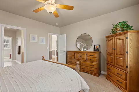 Bedroom - 19556 Sager Loop, Bend, OR 97702 photo 2 of 4