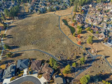 View/Area - 19556 Sager Loop, Bend, OR 97702 photo 5 of 12