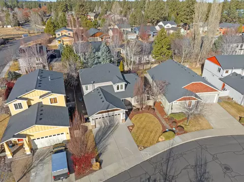 View/Area - 19556 Sager Loop, Bend, OR 97702 photo 10 of 12