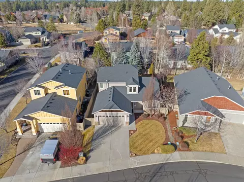 View/Area - 19556 Sager Loop, Bend, OR 97702 photo 11 of 12