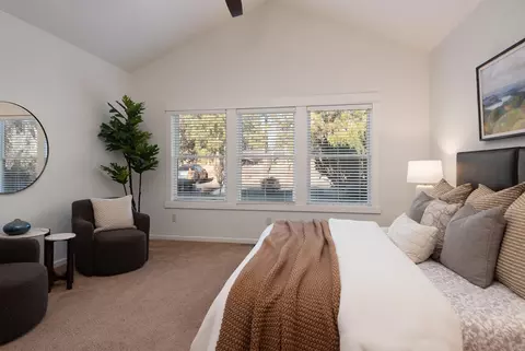 Bedroom - 19085 NW Mt Hood Pl, Bend, OR 97703 photo 2 of 9