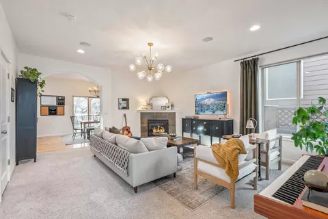 Living - 63471 Stacy Ln, Bend, OR 97701 photo 1 of 5