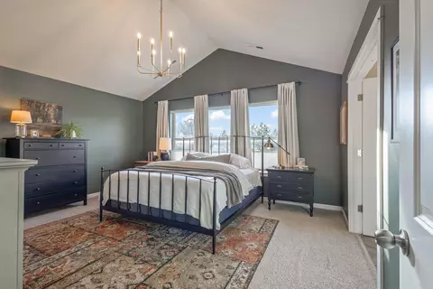 Bedroom - 63471 Stacy Ln, Bend, OR 97701 photo 1 of 3