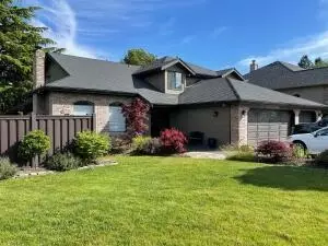 34 Jack Nicklaus Rd, Medford, OR 97504