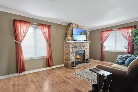 344 SElm St, Prineville, OR 97754