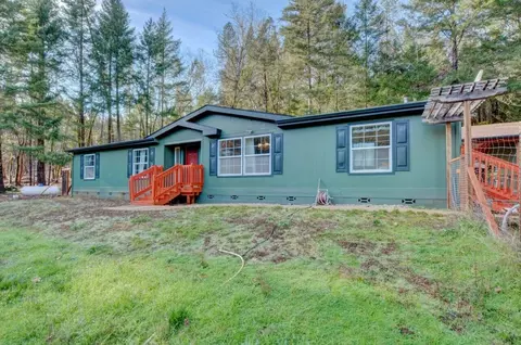 530 Ingalls Ln, Wilderville, OR 97543