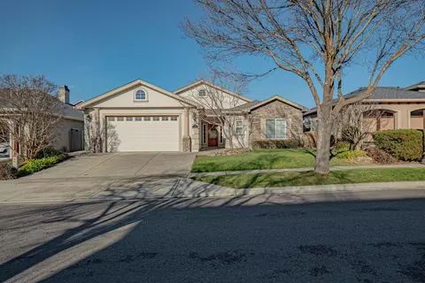 3749 Sherwood Park Dr, Medford, OR 97504