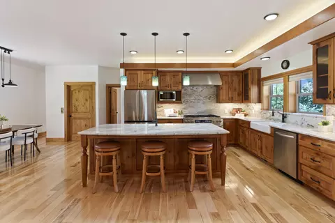 Kitchen - 60995 Ward Rd, Bend, OR 97702 photo 2 of 6