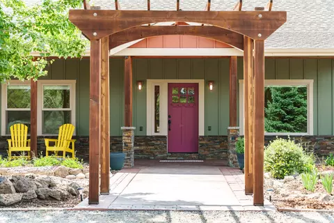 Exterior - 60995 Ward Rd, Bend, OR 97702 photo 24 of 33