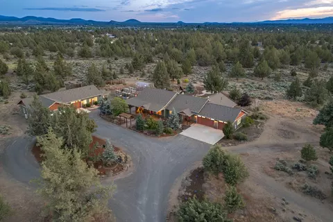 View/Area - 60995 Ward Rd, Bend, OR 97702 photo 6 of 7