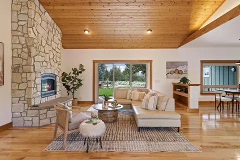 Living - 60995 Ward Rd, Bend, OR 97702 photo 1 of 4