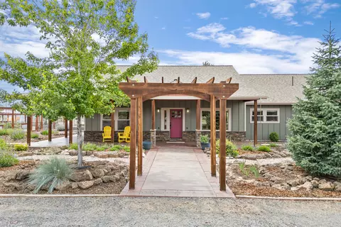 Exterior - 60995 Ward Rd, Bend, OR 97702 photo 1 of 33