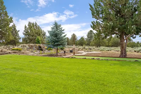 Exterior - 60995 Ward Rd, Bend, OR 97702 photo 21 of 33