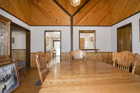 Dining - 300 Work Ln, Grants Pass, OR 97527 photo 2 of 2
