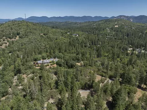 View/Area - 300 Work Ln, Grants Pass, OR 97527 photo 6 of 6