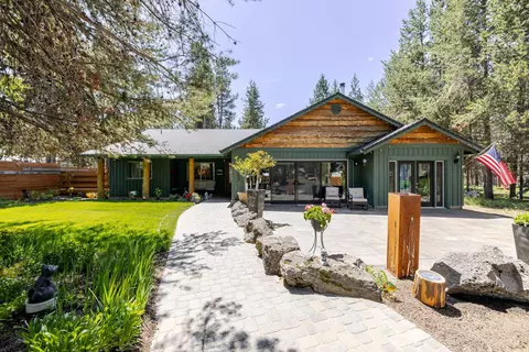 17253 Widgeon Dr, Bend, OR 97707