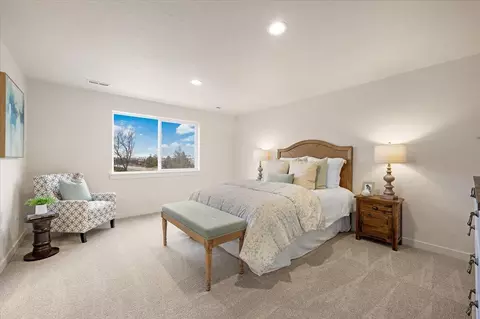 Bedroom - 21517 Oconnor Way, Bend, OR 97701 photo 1 of 4