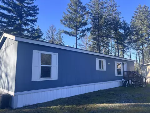 275 Hyde Park Rd SW, Grants Pass, OR 97527