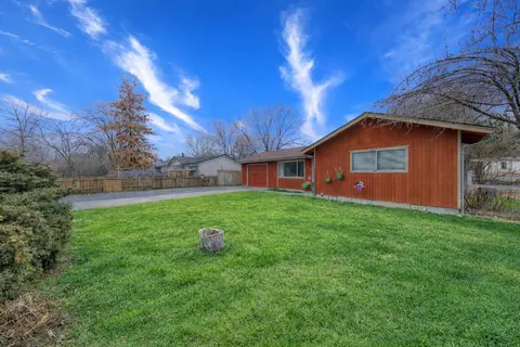 2634 SW Umatilla Ct, Redmond, OR 97756