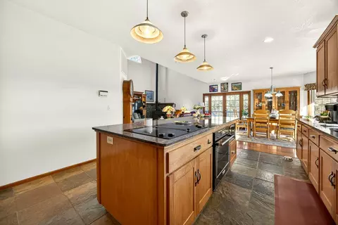 Kitchen - 7555 E Antelope Rd, Eagle Point, OR 97524 photo 3 of 6