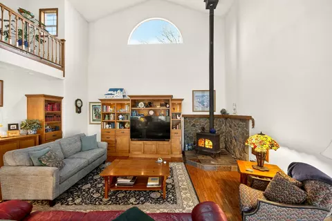 Living - 7555 E Antelope Rd, Eagle Point, OR 97524 photo 1 of 3
