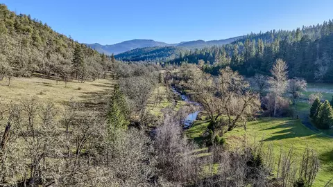 View/Area - 7555 E Antelope Rd, Eagle Point, OR 97524 photo 1 of 9