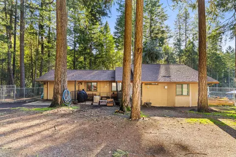 1492 Crooks Creek Rd, Selma, OR 97538