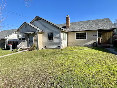 1021 Hamilton St, Medford, OR 97501