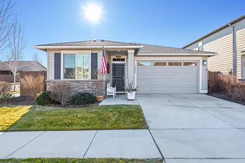 3680 SW Badger Ct, Redmond, OR 97756