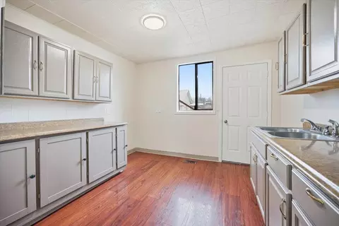 Kitchen - 606 SW 2nd St, Pendleton, OR 97801 photo 1 of 1